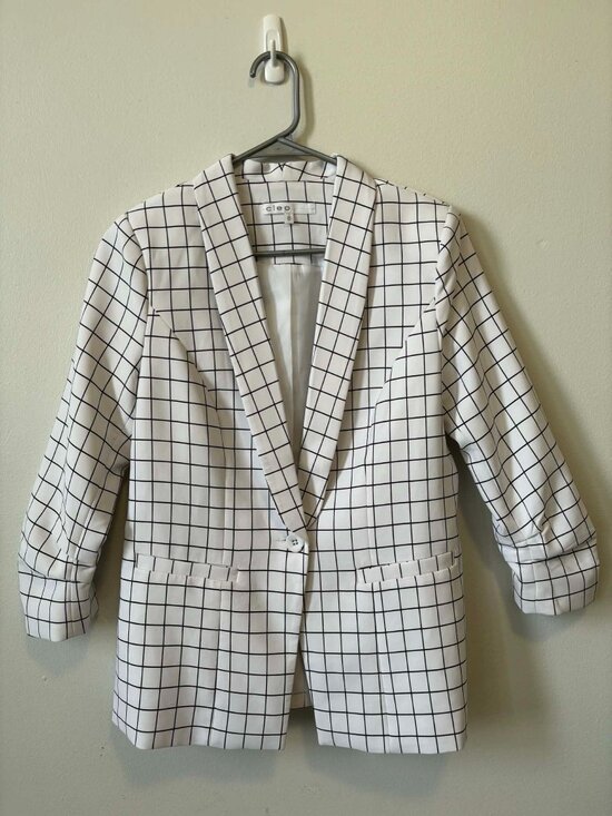 cleo Jackets & Blazers - Plaid Button Blazer - Size XS